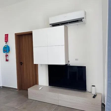 Lejlighed Cozy 1-bedroom Penthouse - By Hostmt Ta' Penza